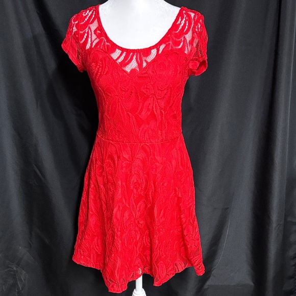 No Boundaries Dresses & Skirts - No Boundaries Red Lace Mini Dress